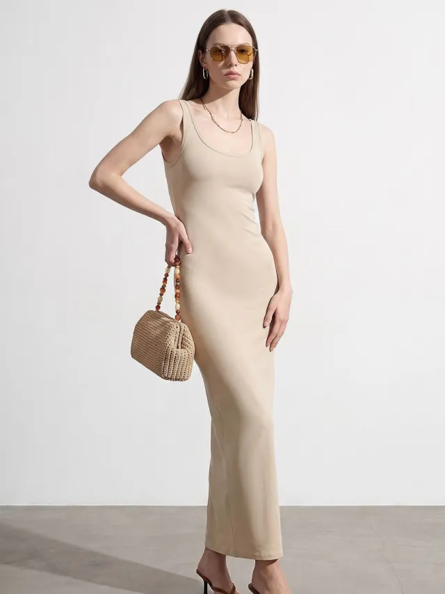 Dilvin Mouwloze Bodycon Midi Jurk Beige