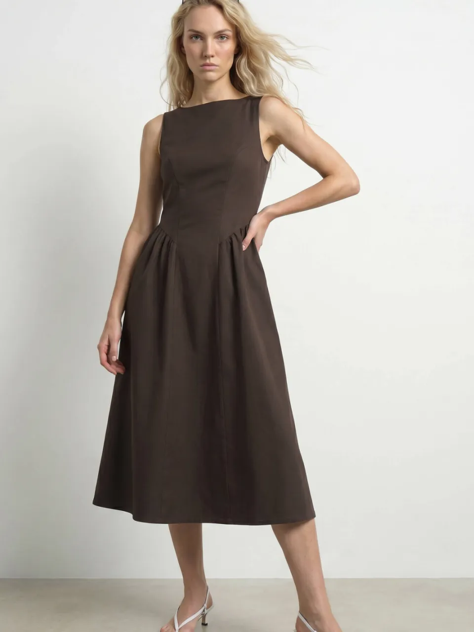 HYPEDROP midi jurk - bruin