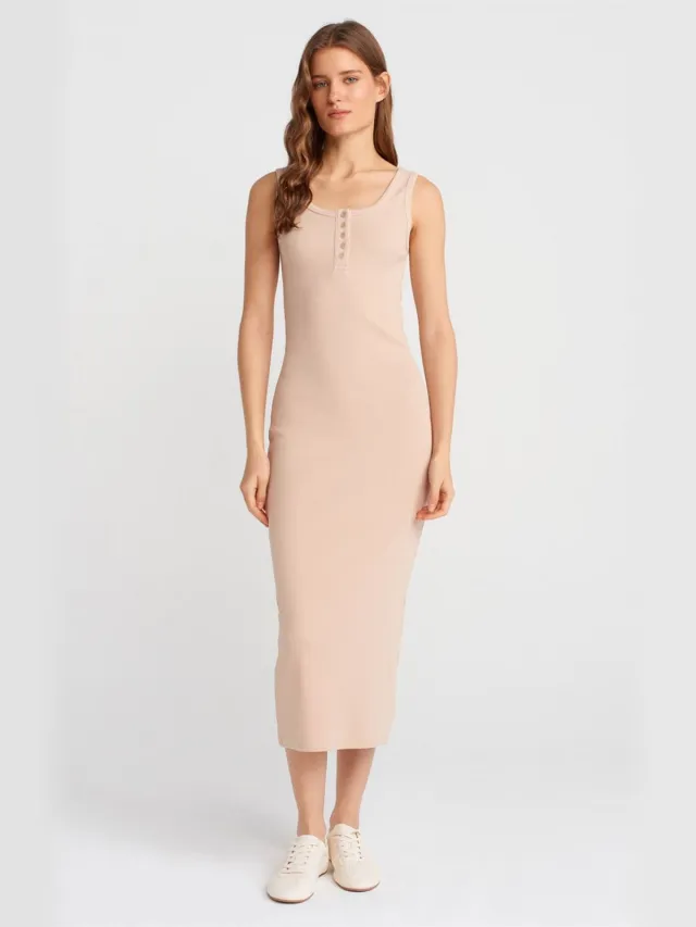 Dilvin Geribbelde Midi Bodycon Jurk Met Knopen Beige