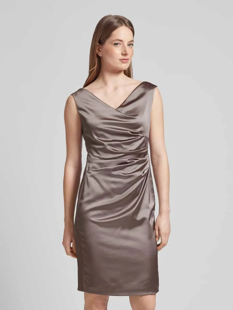 Vera Mont Cocktailjurk met watervalhals Taupe