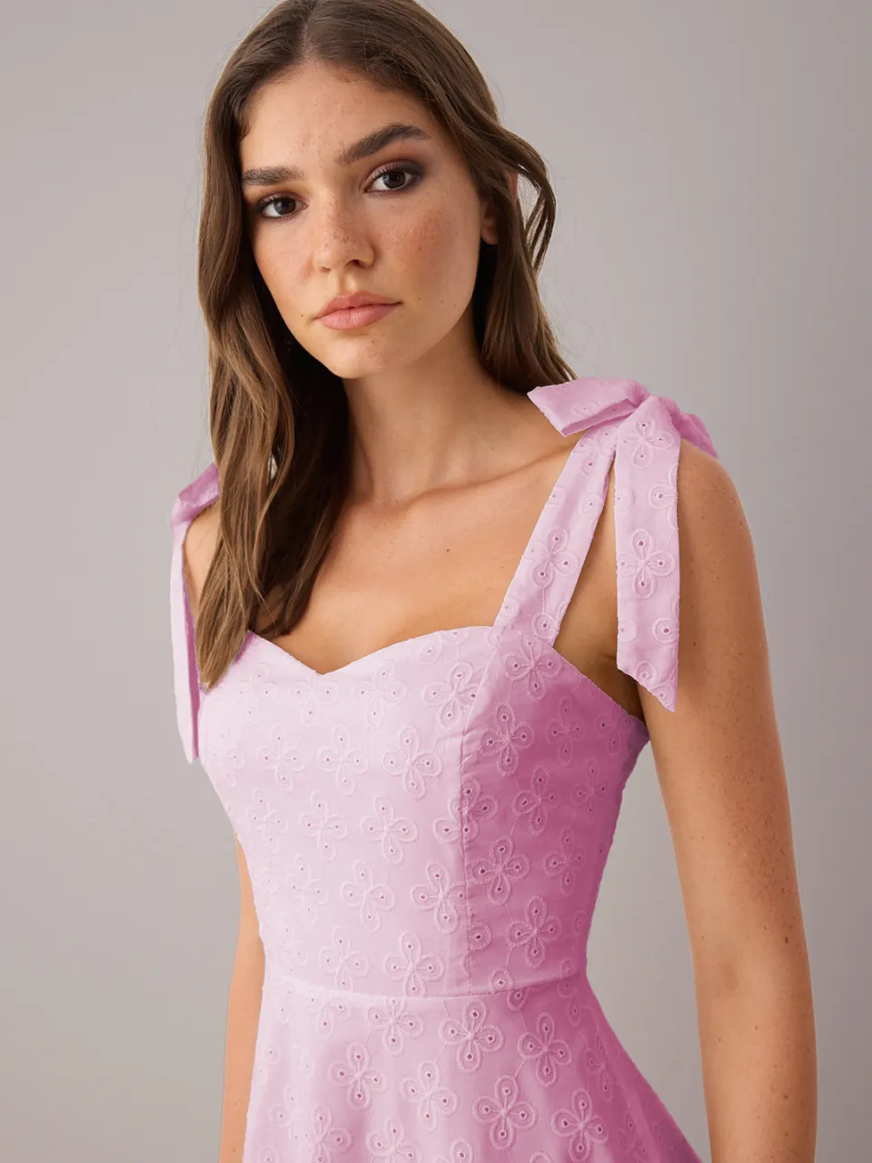 Trendyol TRENDYOLMİLLA Dames Roze Effen Midi Mouwloos Casual Skater Jurken