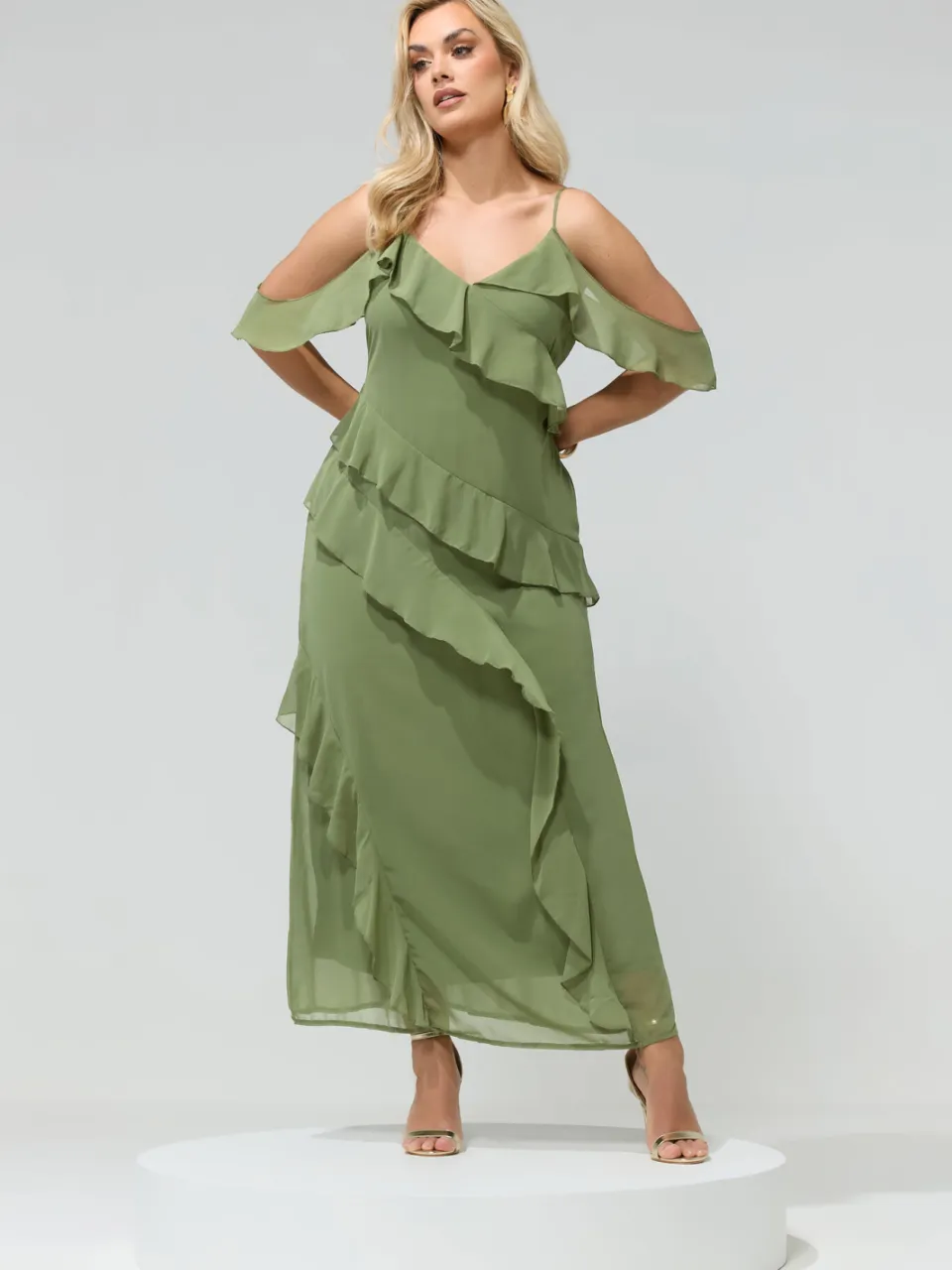 Yours London Maxi Jurk Met Ruches En Blote Schouders In Olijfgroen, foto 2