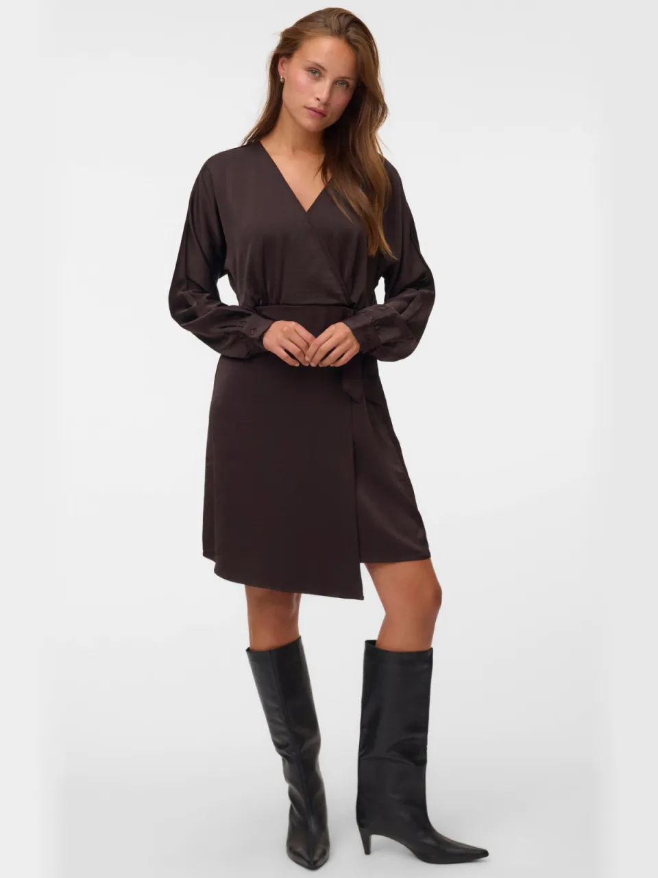 Vero Moda x Wehkamp wikkeljurk - bruin, foto 6