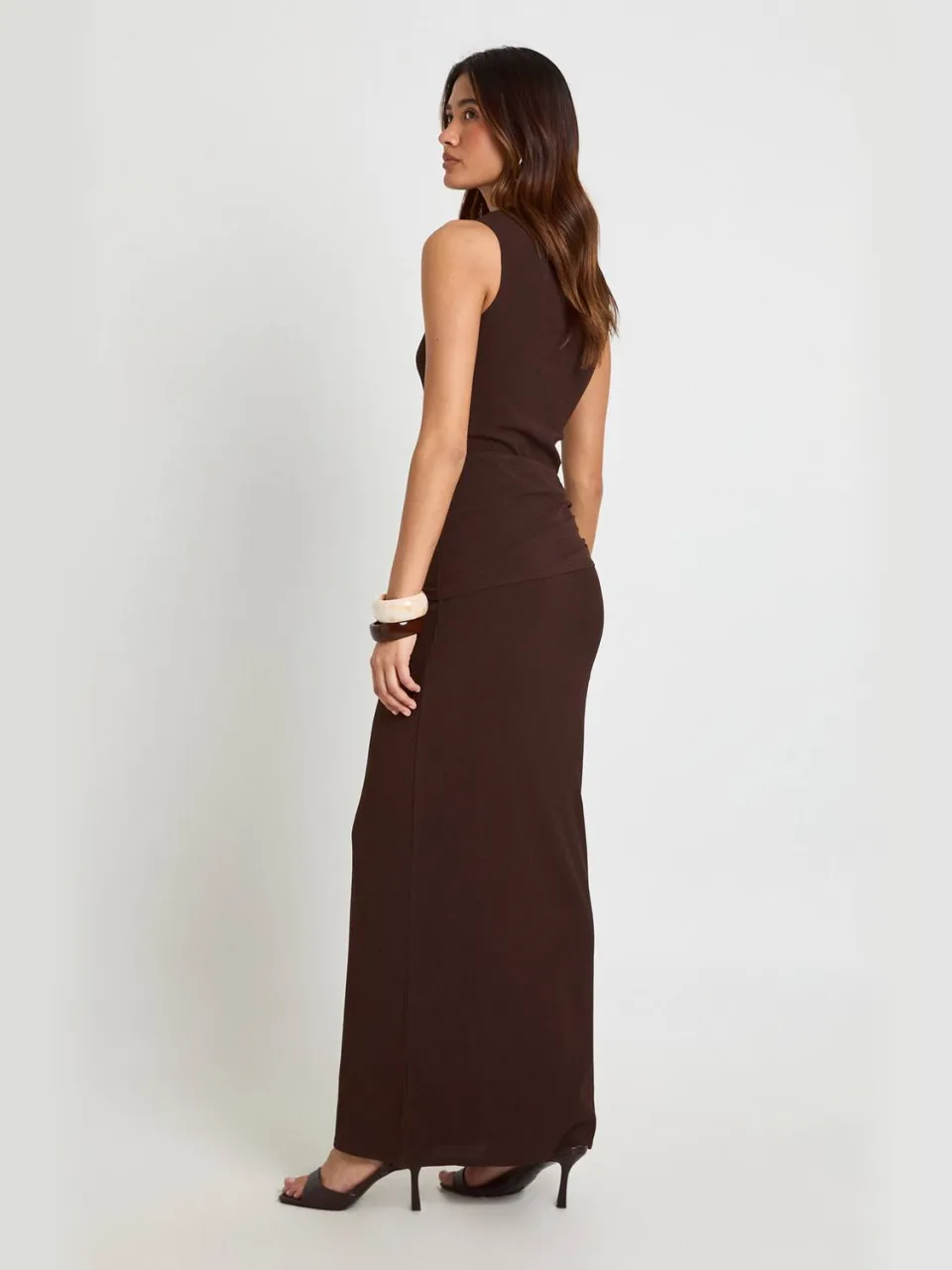 boohoo Dames Getextureerde Maxi-jurk Met Strikceintuur chocoladebruin, foto 2