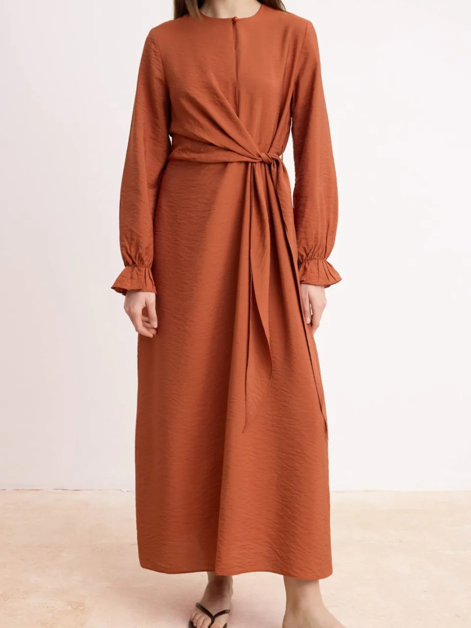 Trendyol Modest Dames Bruin Effen Maxi Lang Skater Modest Jurken, foto 2