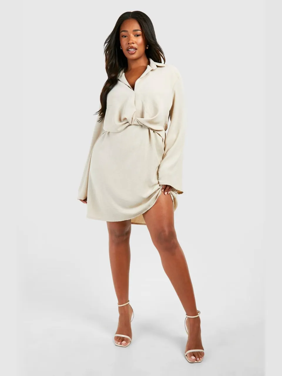 boohoo Dames Plus Hammered Twist Front Shift Jurk steen, foto 2