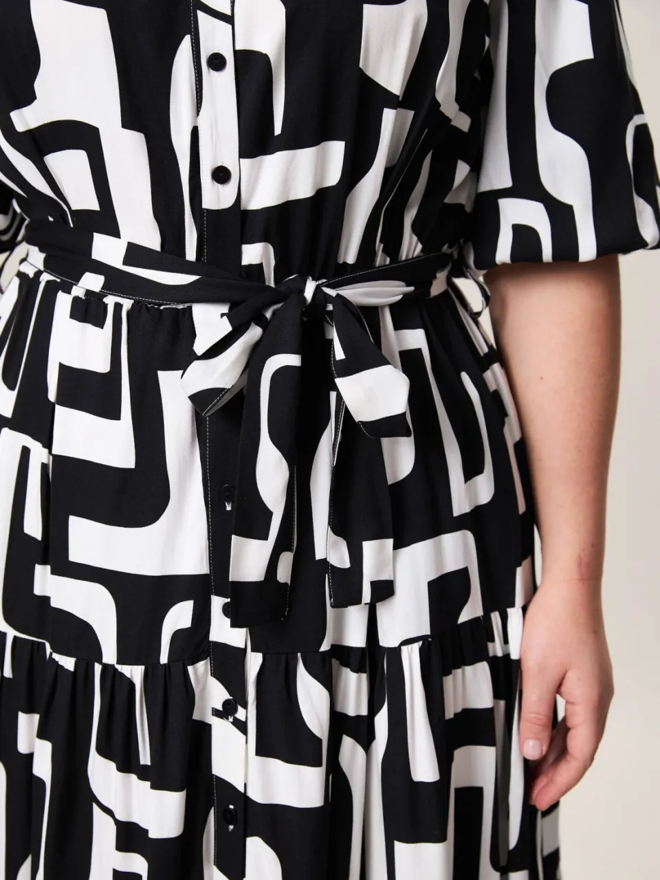 Miss Etam Plus midi jurk zwart, foto 6