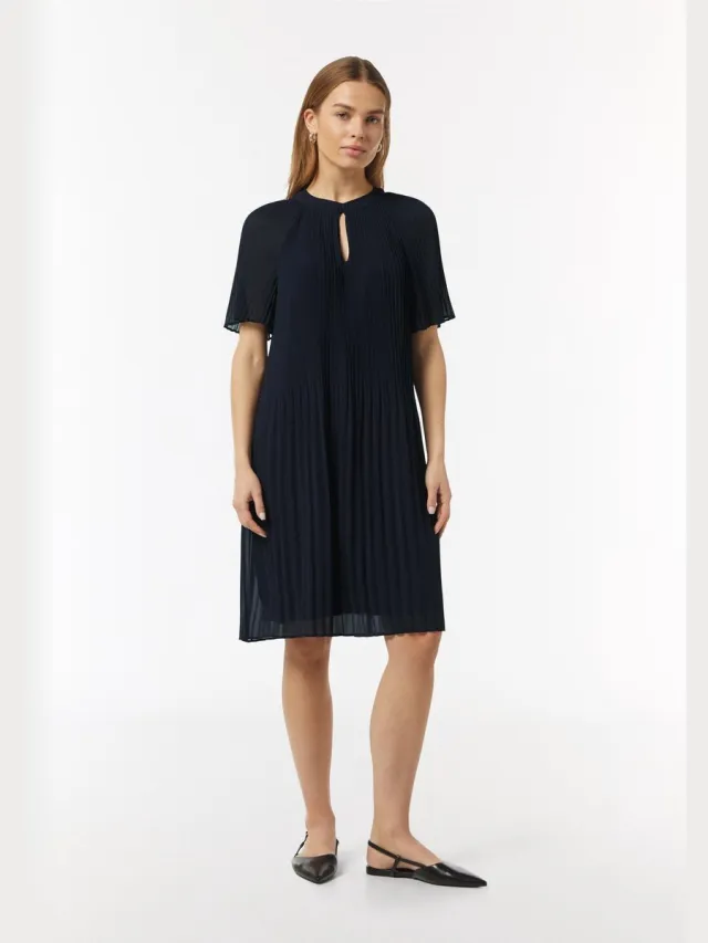 Comma female - Vloeiende chiffon plooijurk navy