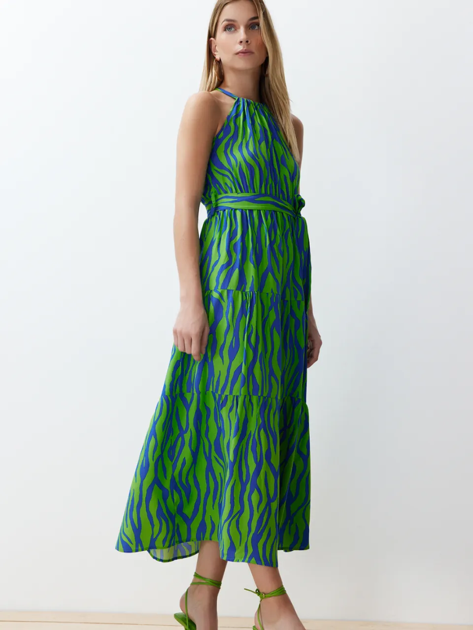 Trendyol TRENDYOLMİLLA Dames Blauw Dierenprint Maxi Mouwloos Avond / Dagelijks Recht Jurken