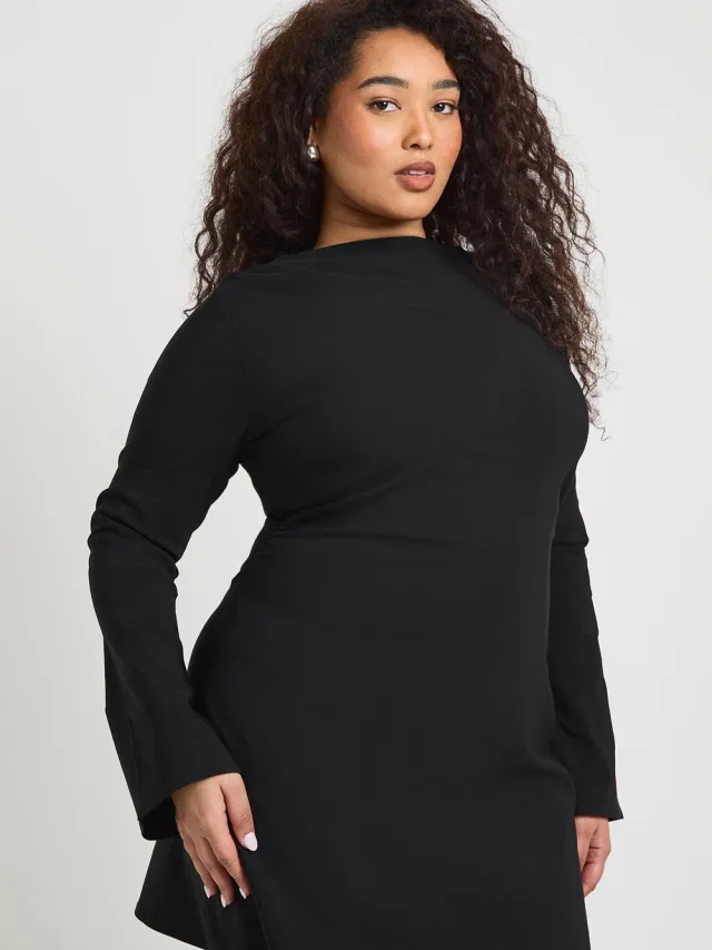 boohoo Dames Plus Gerimpelde Taille Uitlopende Mouw Mini Jurk zwart, foto 2