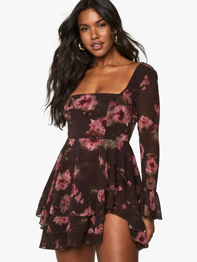 boohoo Dames Bloemrijke Chiffon Skaterjurk Bruin