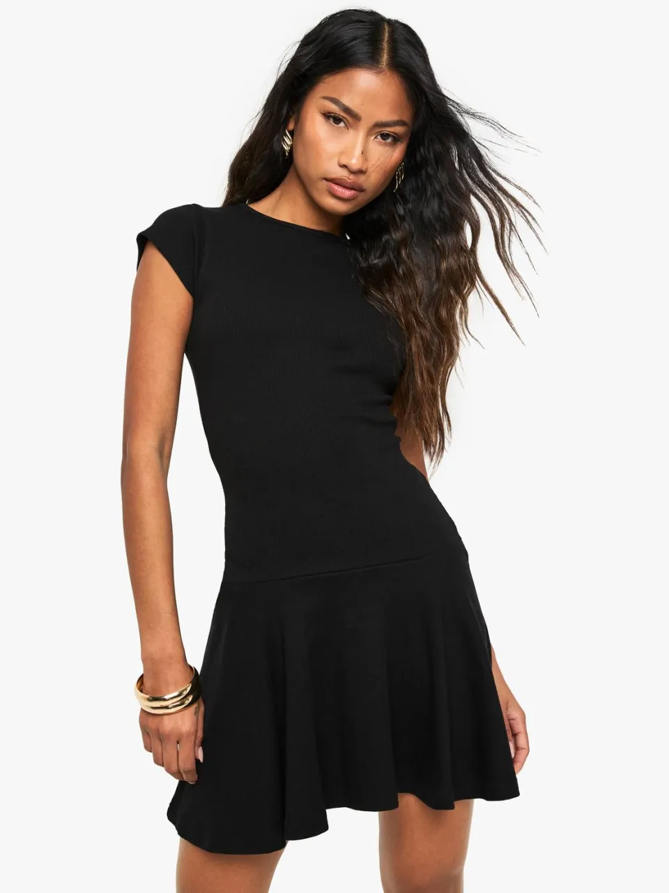 boohoo Dames Ronde Hals Cap Mouw Mini Jurk zwart, foto 2