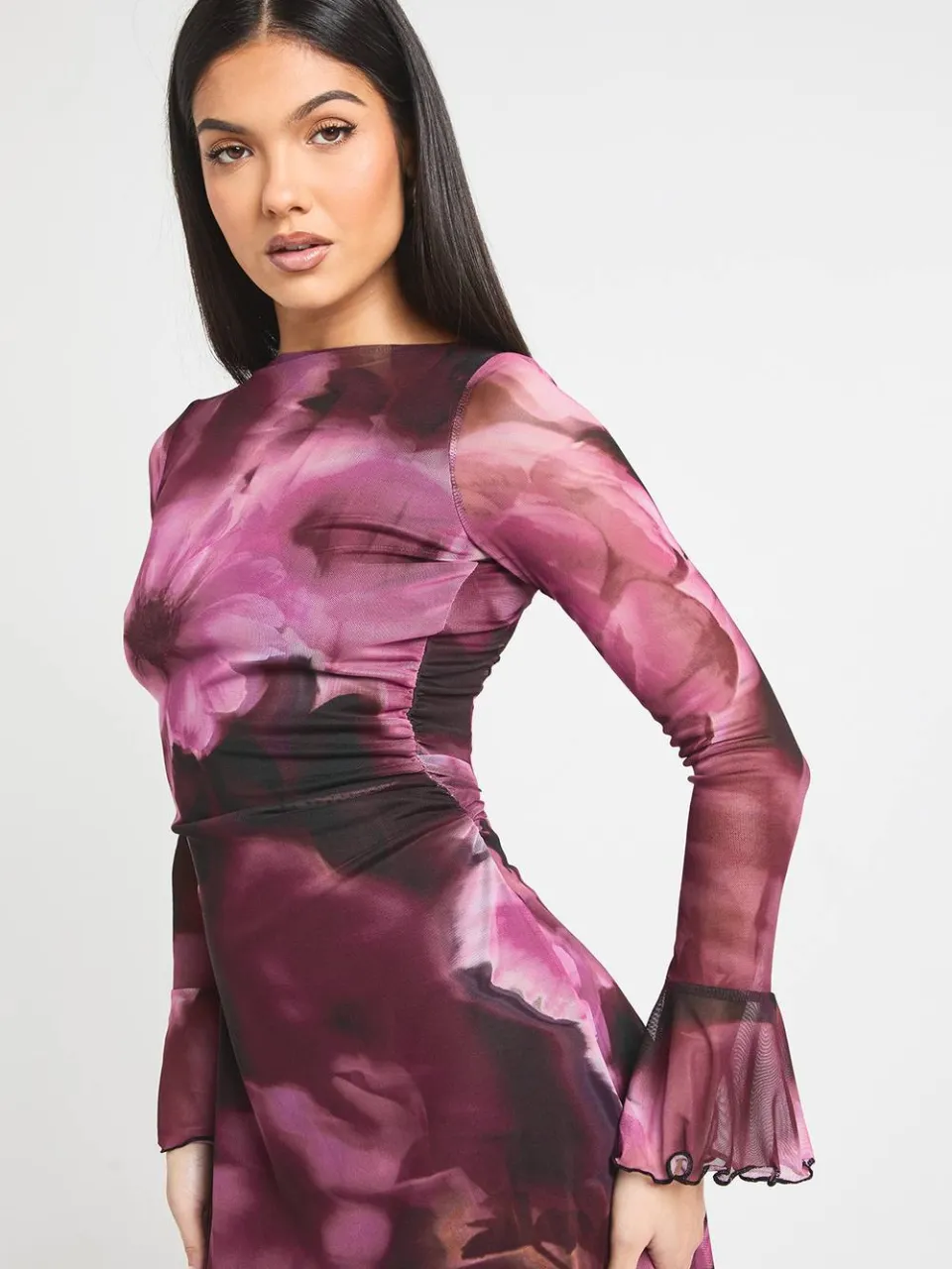 boohoo Dames Lange Bloemen A-Lijn Mesh Mini Jurk bordeaux rood, foto 4
