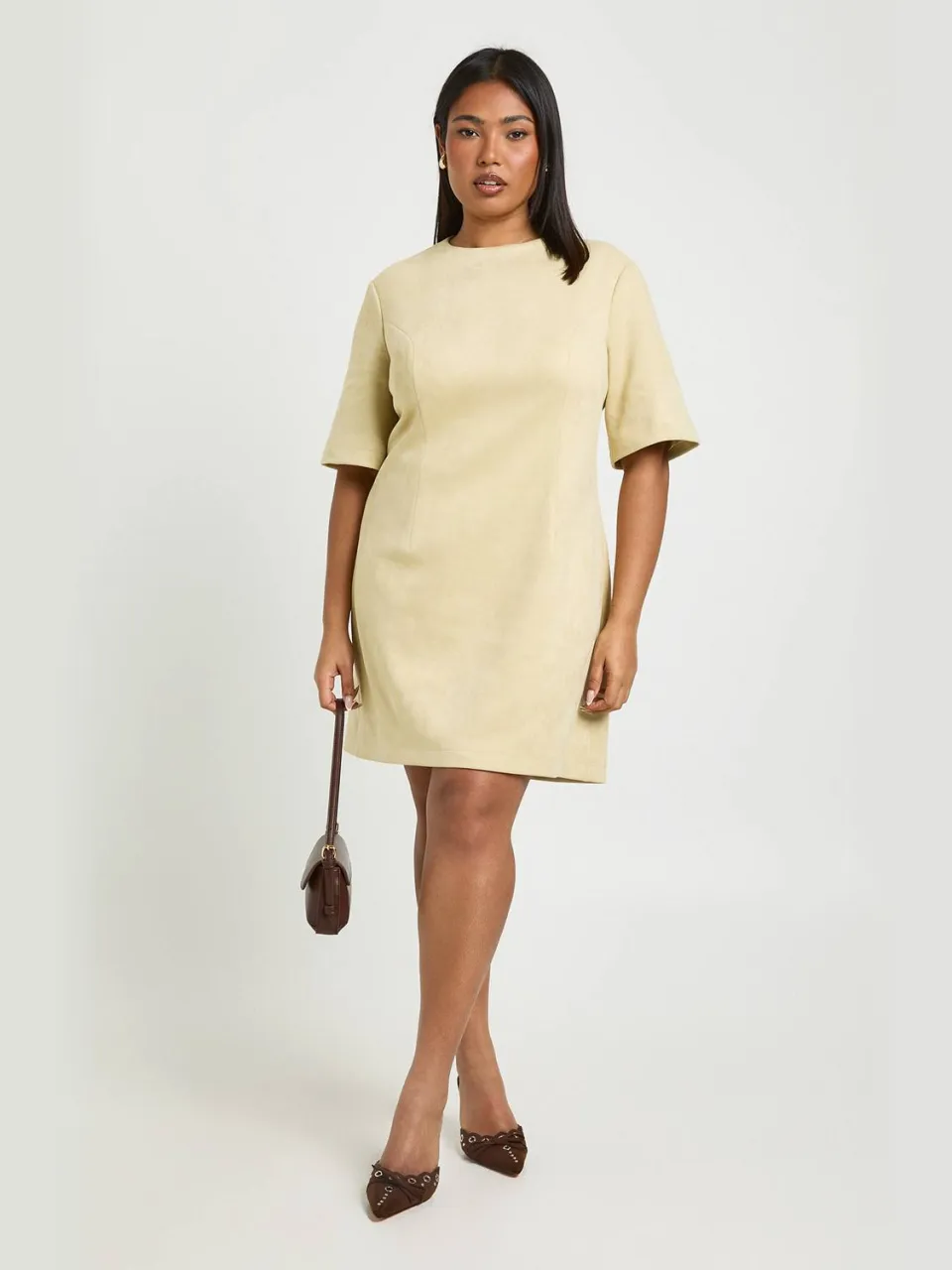 boohoo Dames Plus Suede Boxy T-shirt Jurk boter, foto 3