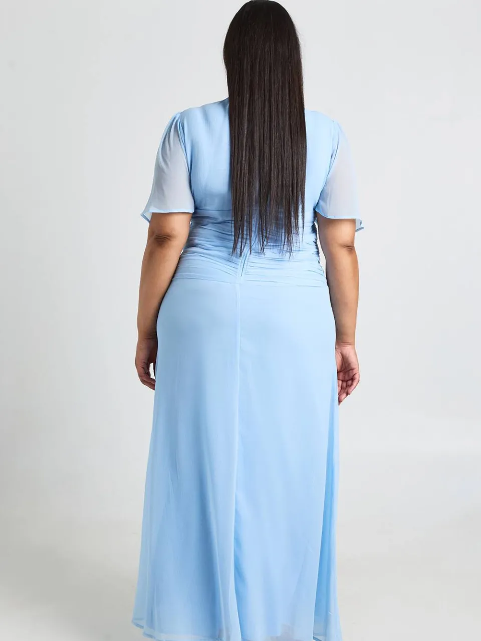 boohoo Dames Plus Chiffon Geplooide Taille Maxi Jurk poederblauw, foto 2