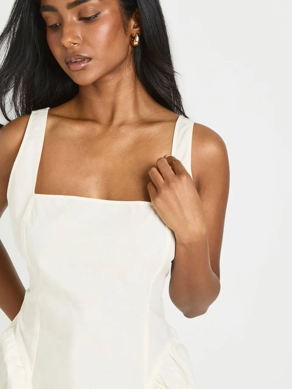 boohoo Dames Mini Jurk Met Vierkante Hals En Wijde Rok In Poplin ivoor, foto 4