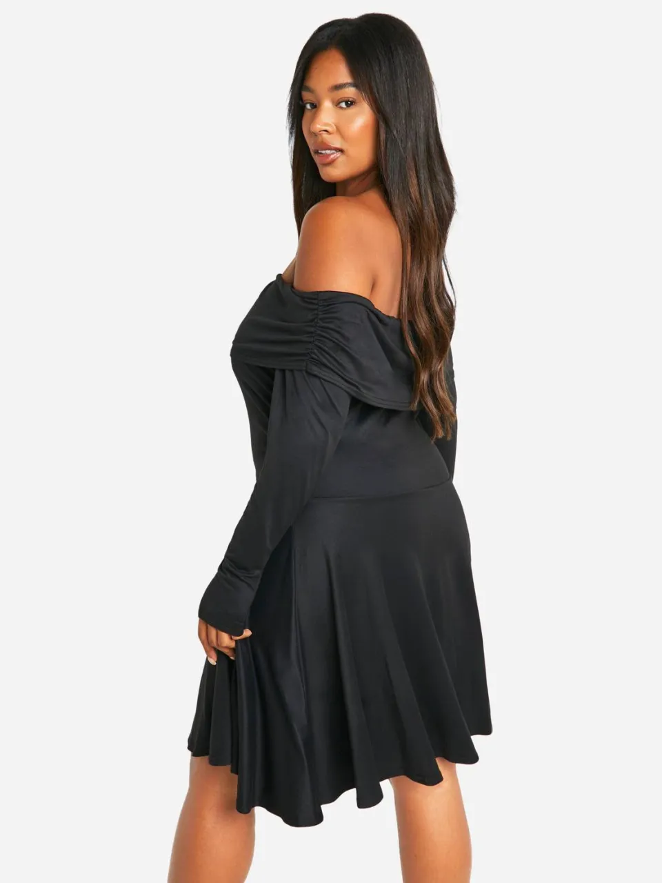 boohoo Dames Plus Off-Shoulder Lange Mouwen Skater Jurk zwart, foto 2
