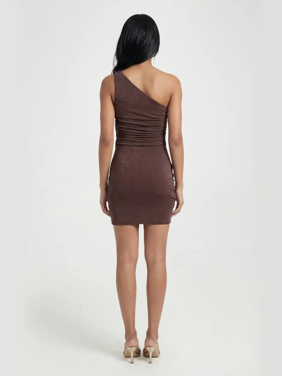 boohoo Dames Acetaat Slinky One-shoulder Jurk Met Gedrapeerde Voorkant Mini chocoladebruin, foto 2