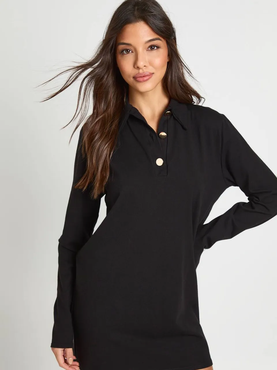 boohoo Dames T-shirtjurk met kraag en gouden knopen, foto 3