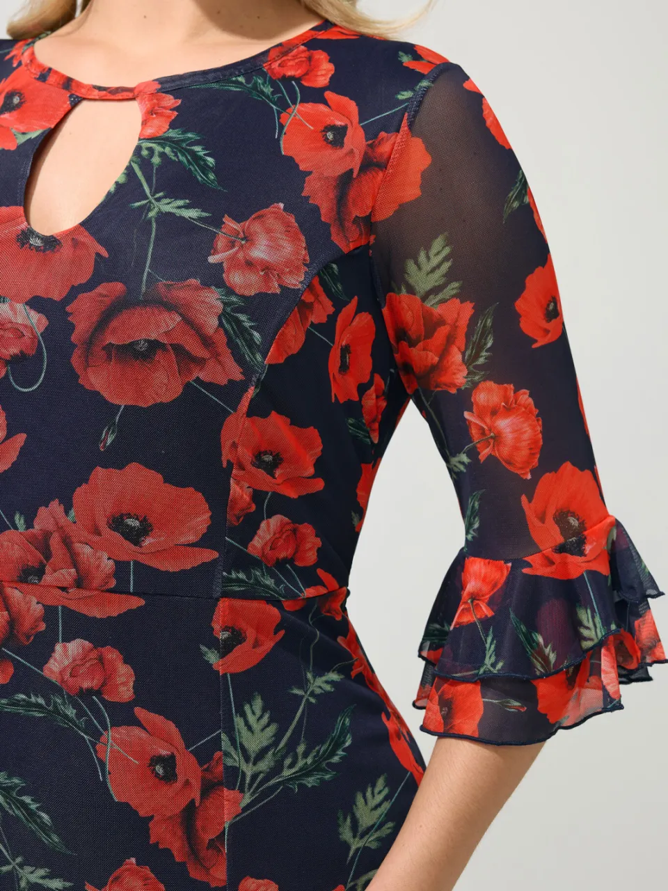 Yours London Marineblauwe Jurk Met Bloemenprint En Sleutelgat, foto 5