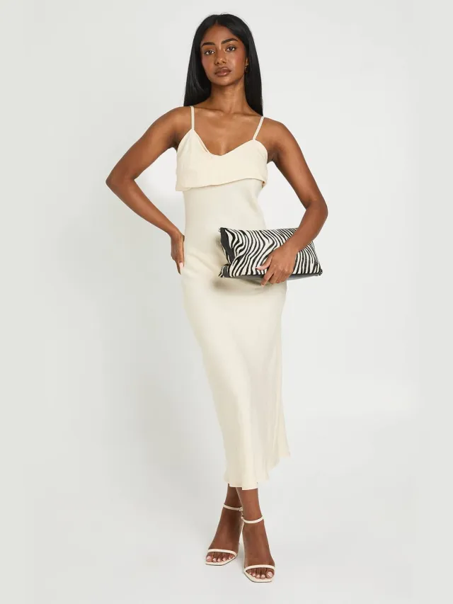 boohoo Dames Getextureerde Geweven Midi Jurk Met Omgeslagen Detail Crème