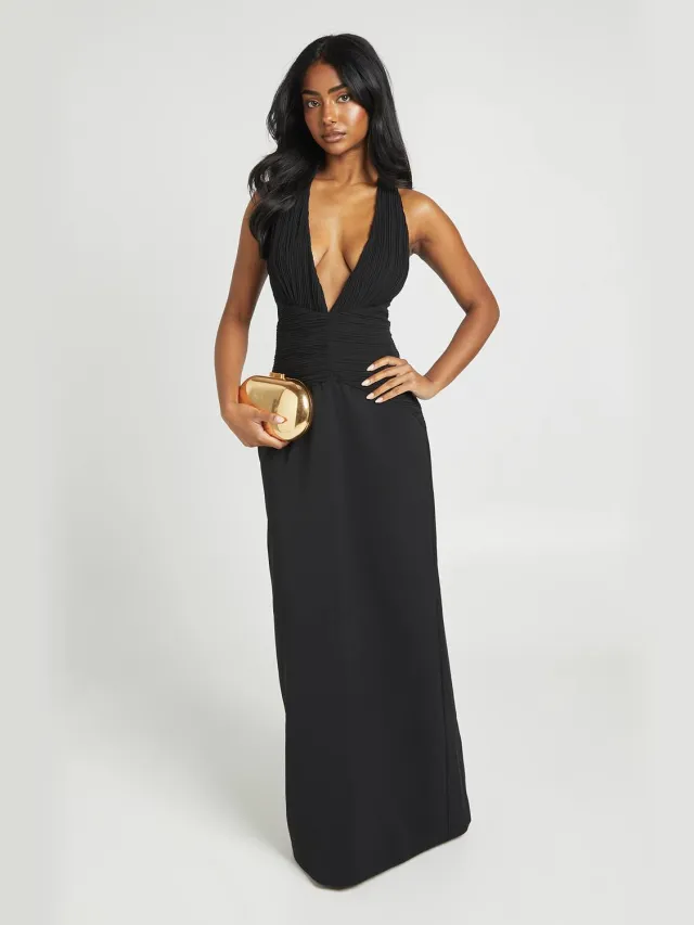 boohoo Dames Geplisseerde Maxi-jurk Met Halternek Detail Zwart