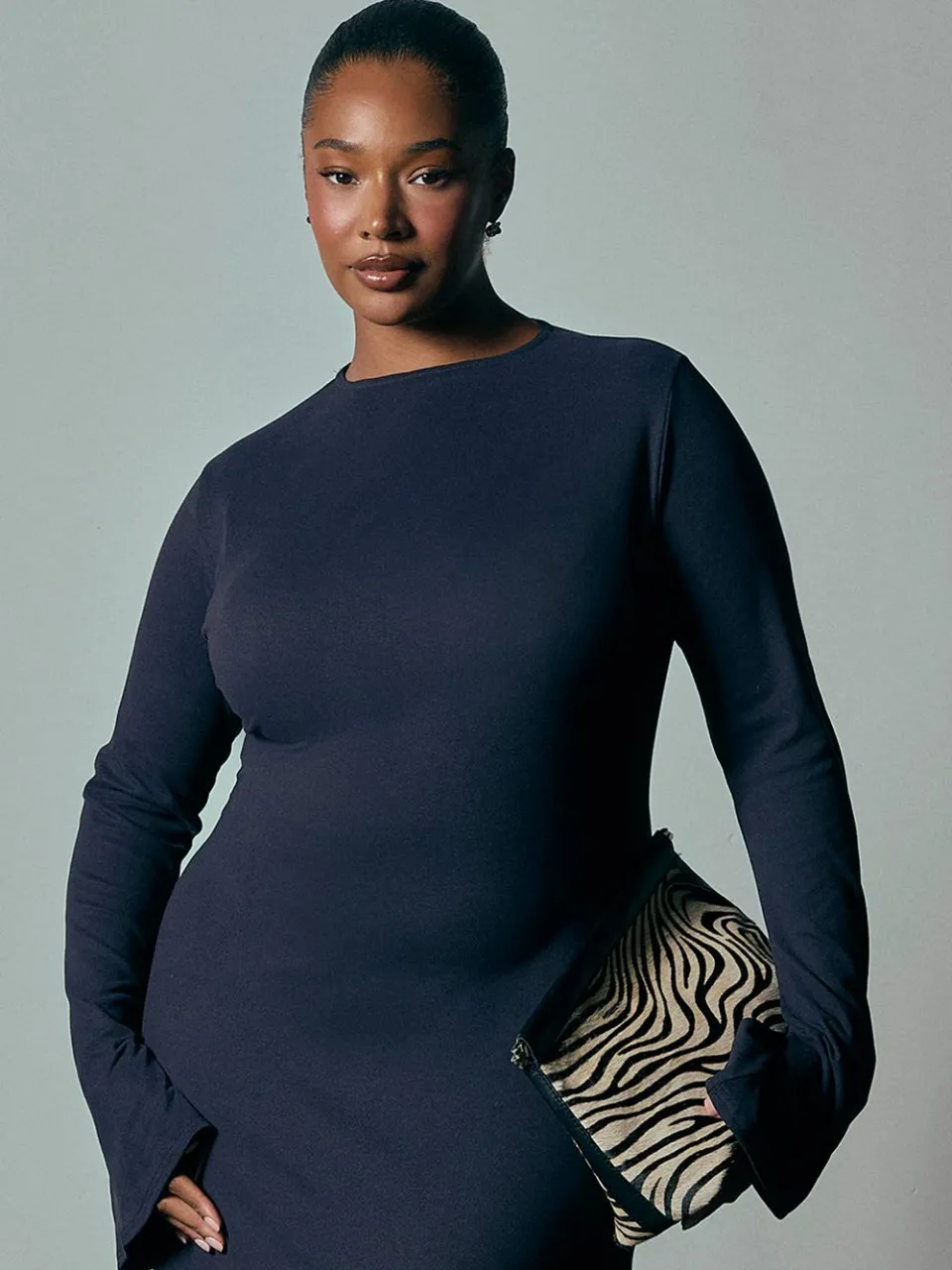 boohoo Dames Plus Basic Supersoft Maxi Jurk Met Uitlopende Mouwen zwart, foto 4