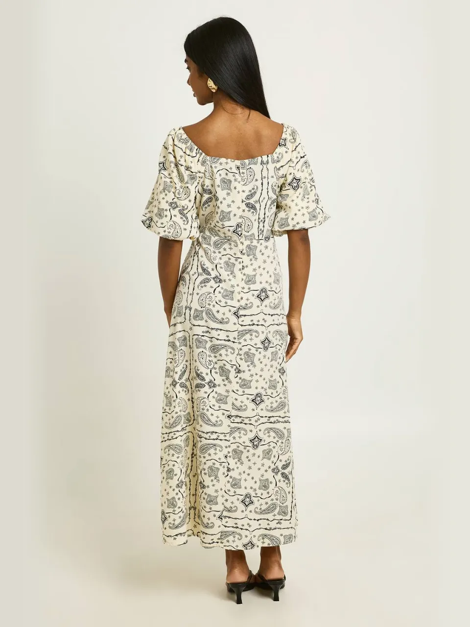 boohoo Dames Midaxi Jurk Met Paisley Print En Kantafwerking crème, foto 2