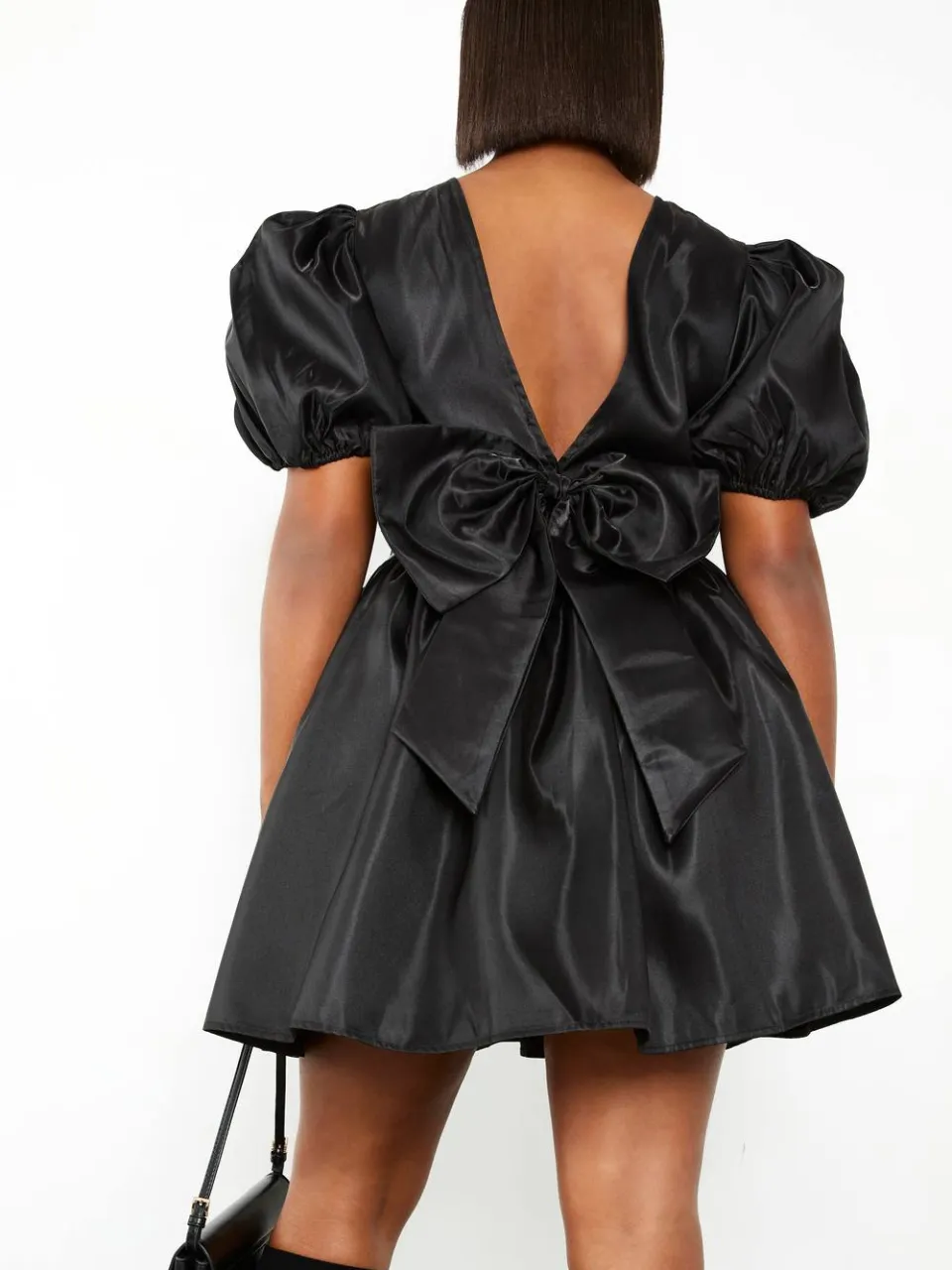 boohoo Dames Plus Taffeta Boogrug Puffmouw Skaterjurk zwart, foto 4