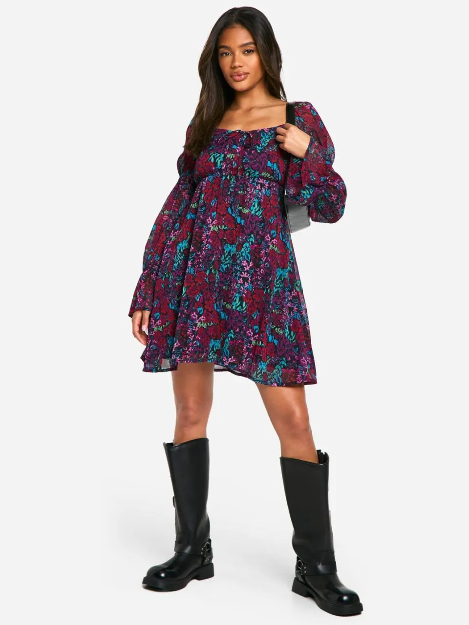boohoo Dames Bloemen Crinkle Chiffon Lange Mouwen Smockjurk multicolor, foto 3
