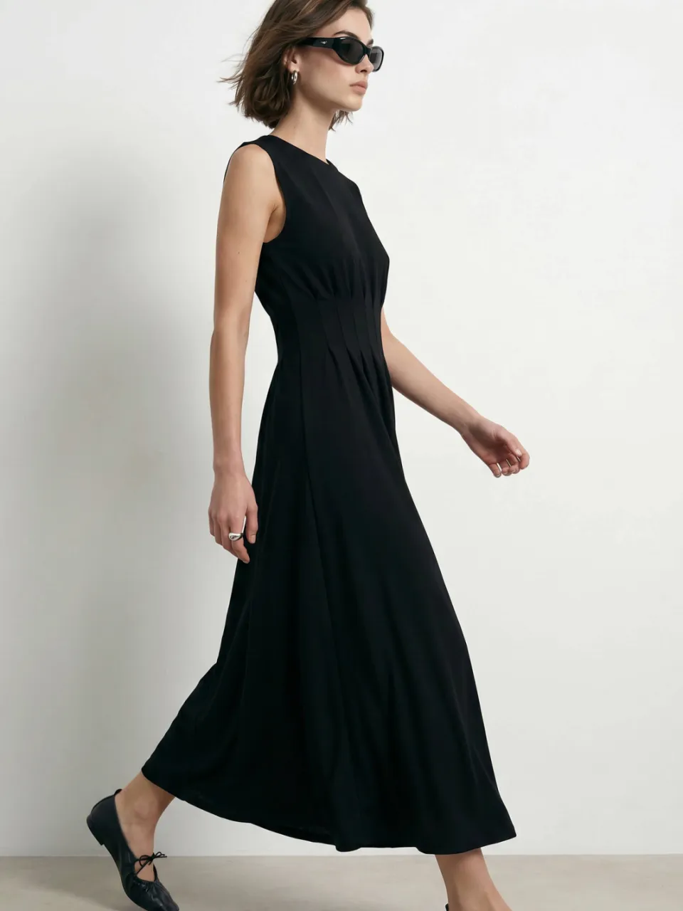 HYPEDROP maxi jurk met plooien - zwart, foto 4