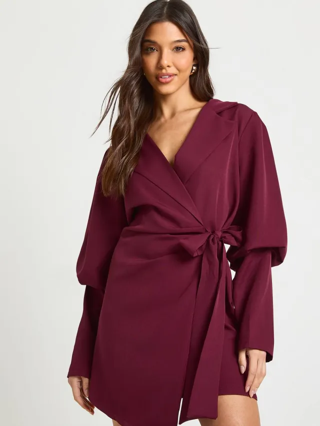 boohoo Dames Volume mouw strik taille blazer jurk Merlot