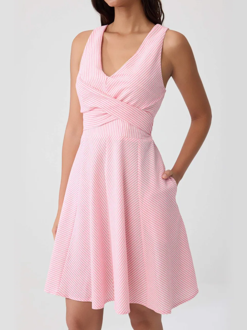 Trendyol TRENDYOLMİLLA Dames Roze Gestreept Kort / Mini Mouwloos Skater Jurken, foto 2