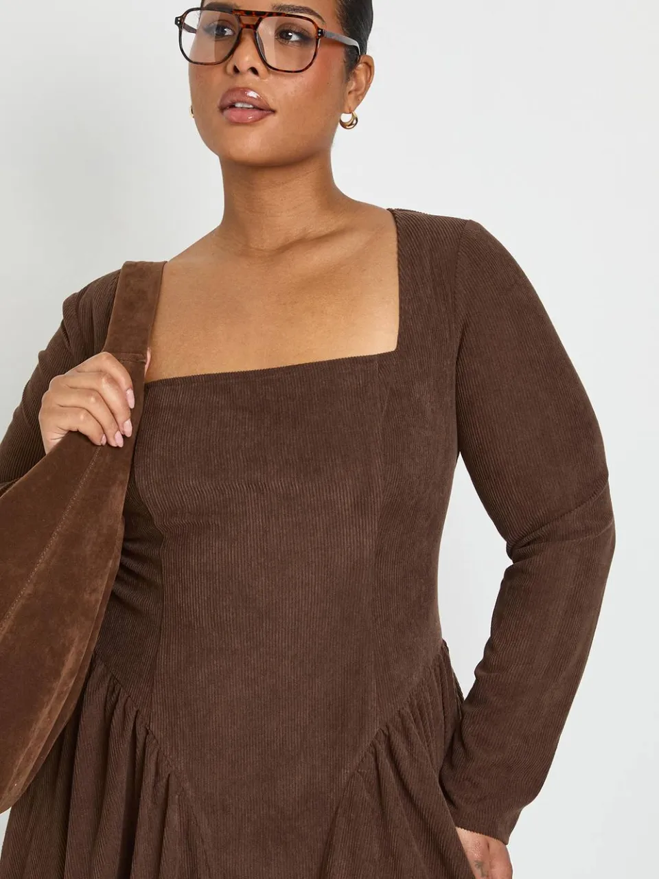 boohoo Dames Plus Cord Melkmeid Skater Jurk chocoladebruin, foto 3