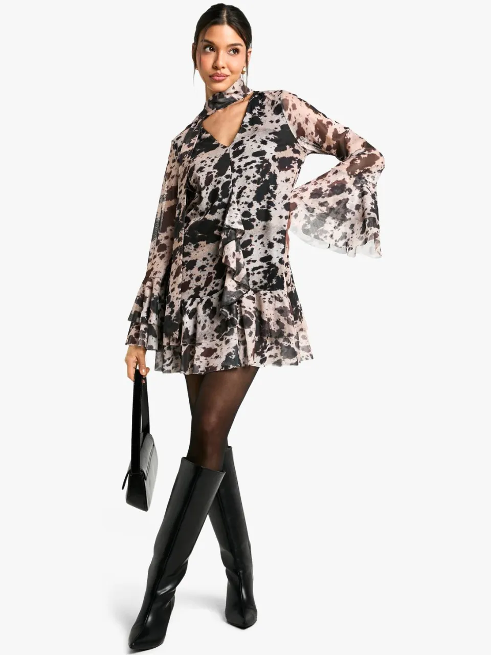 boohoo Dames Koeienprint Mesh Ruffle Mini Jurk multicolor, foto 3