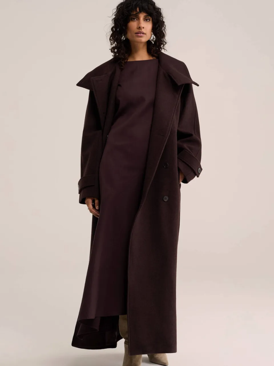 WE Fashion WE STUDIO asymmetrische midi jurk - bruin