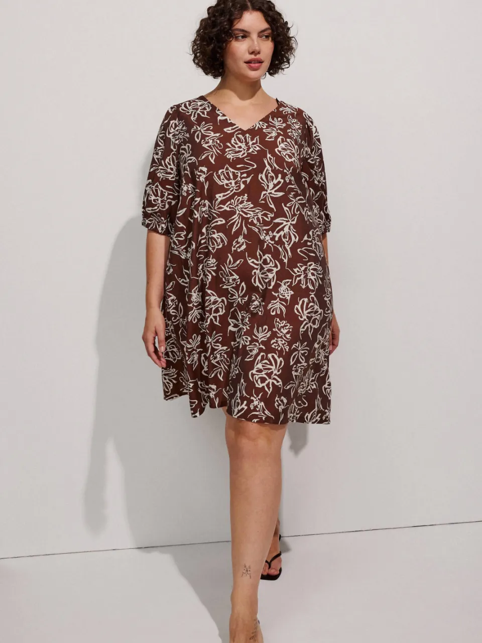 Zizzi A-lijn jurk Plus Size met print - bruin, foto 5