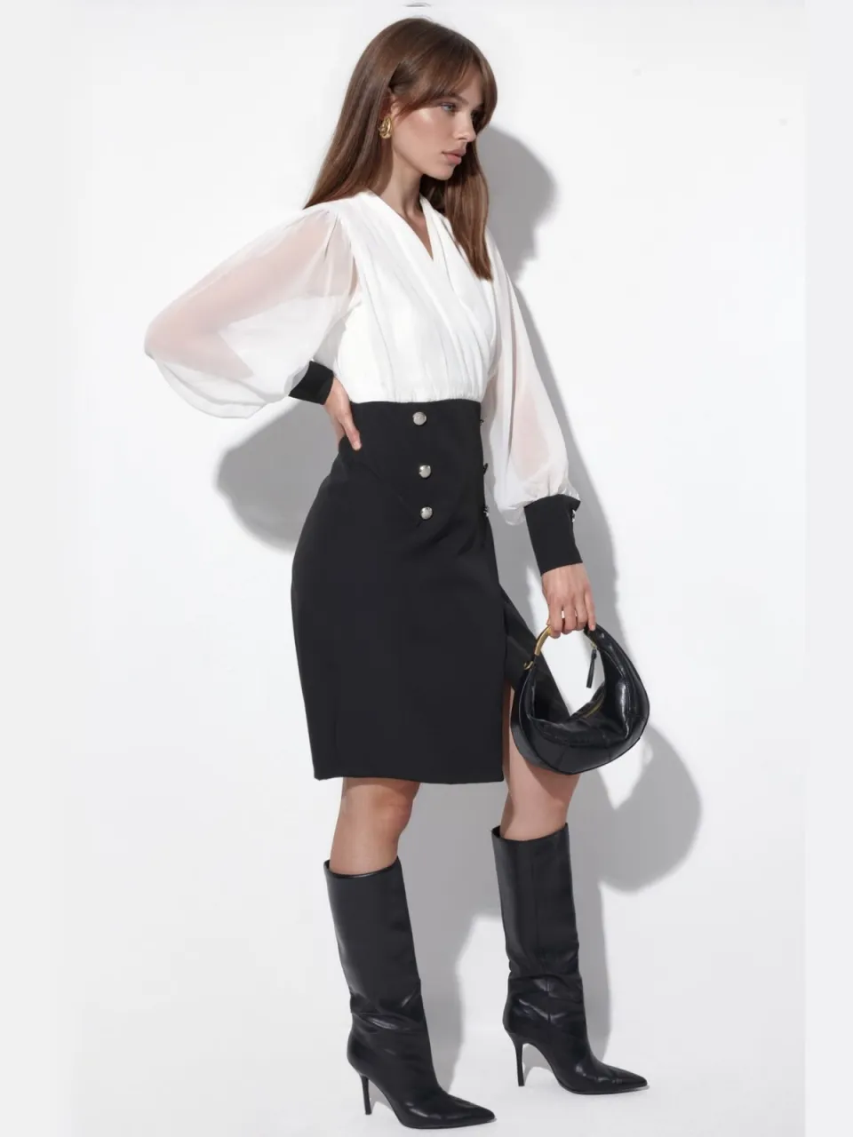 MSN Collection V-hals Midi Jurk met Knopdetail zwart, foto 2