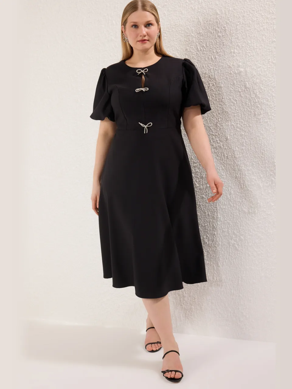 Trendyol Curve Dames Zwart Effen Midi Kort Stijlvol/Avond Skater Grote maten Jurk, foto 2