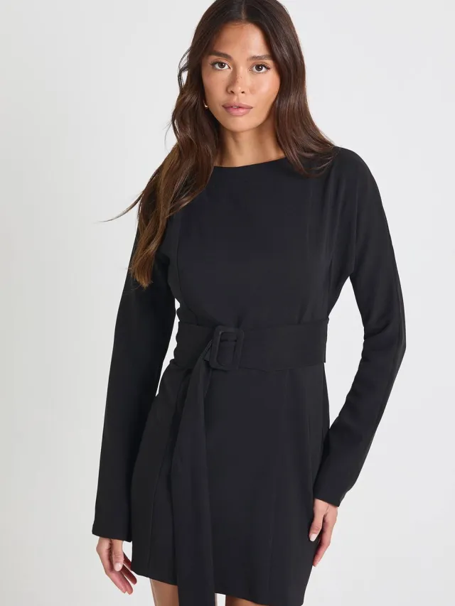 boohoo Dames Skaterjurk met lange mouwen en ceintuur Zwart