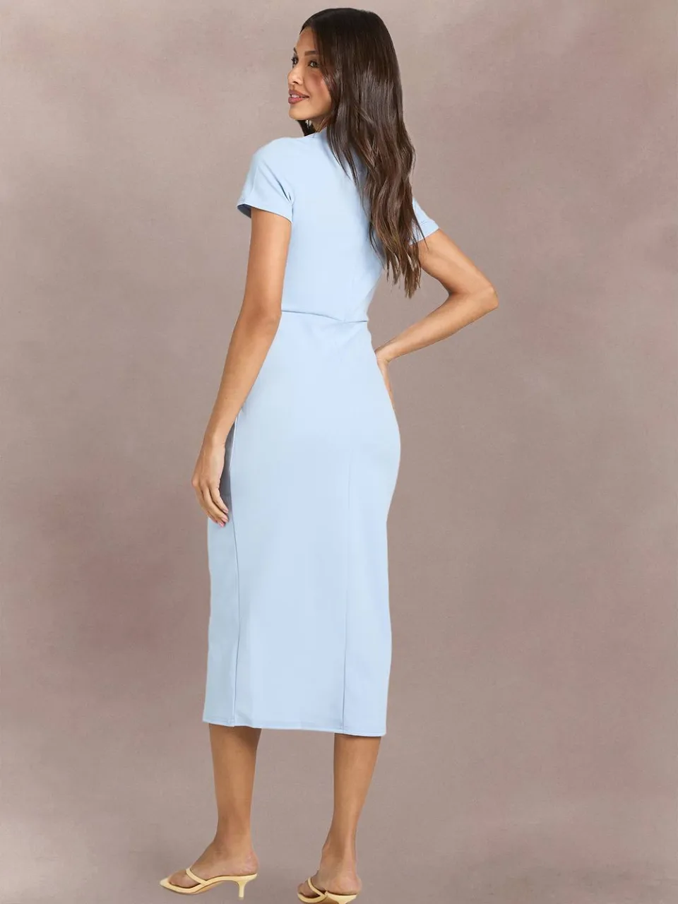 boohoo Dames Crêpe Midi-jurk Met Hoge Hals En Zakdetail pastelblauw, foto 2