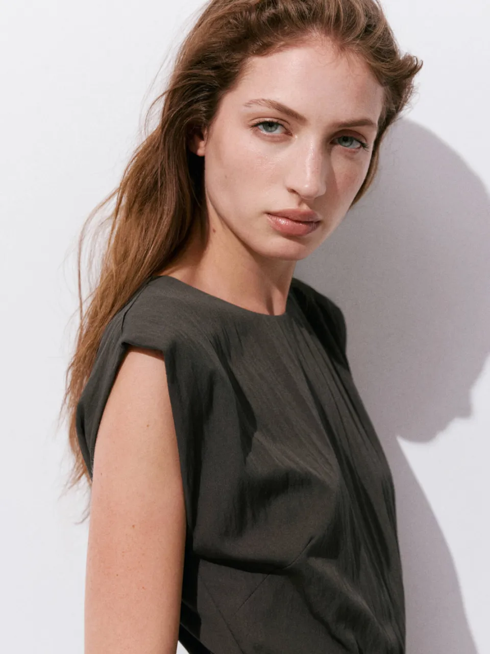 Mango midi jurk met ceintuur - bruin, foto 6