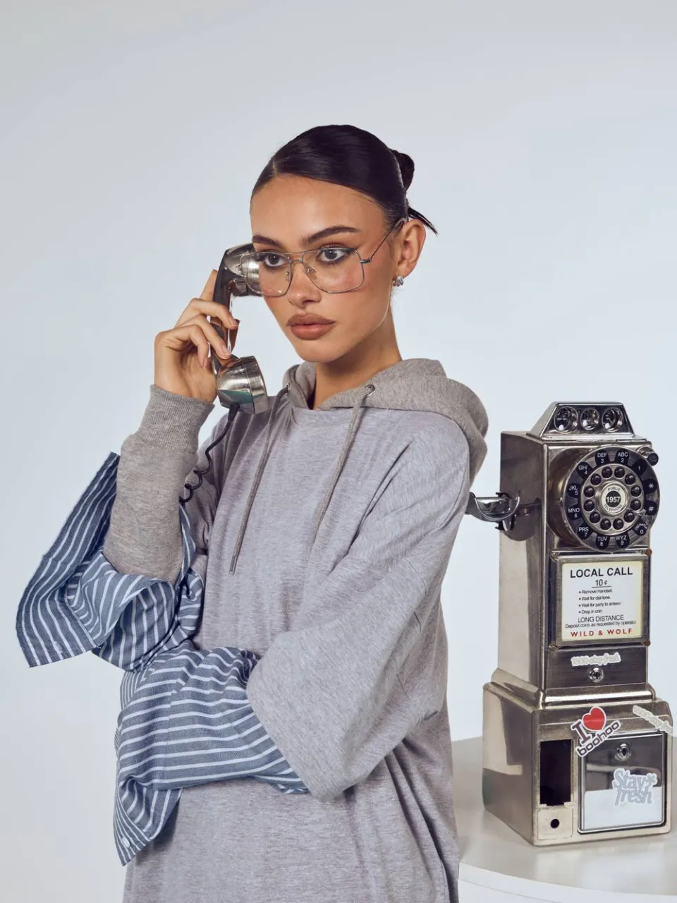 boohoo Dames Gestreept Katoenen Mouw Oversized T-shirtjurk grijs, foto 2