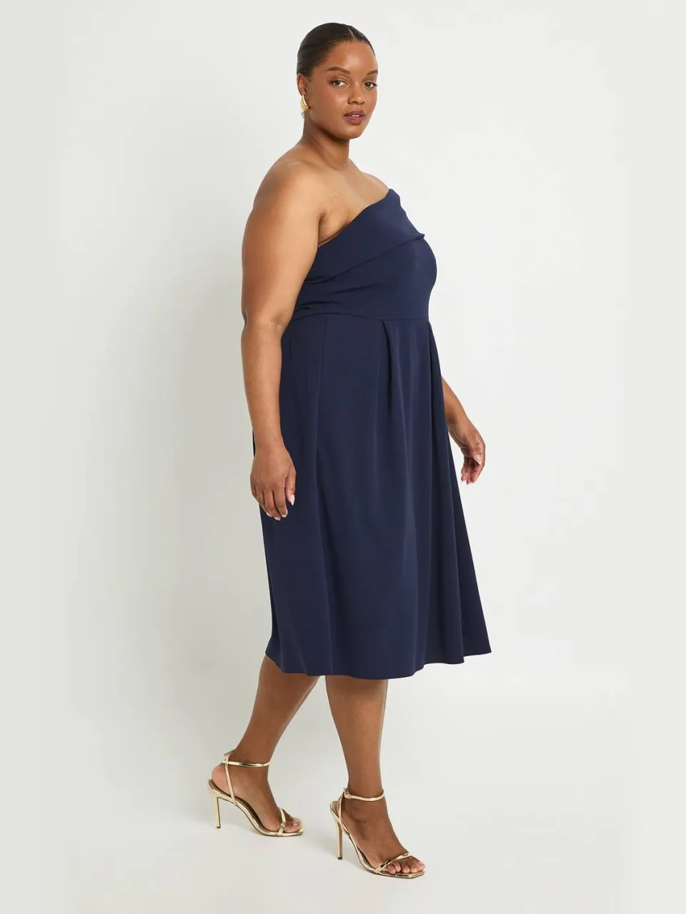 boohoo Dames Plus Asymmetrische Bardot Midi-jurk Met Volle Rok marineblauw, foto 3