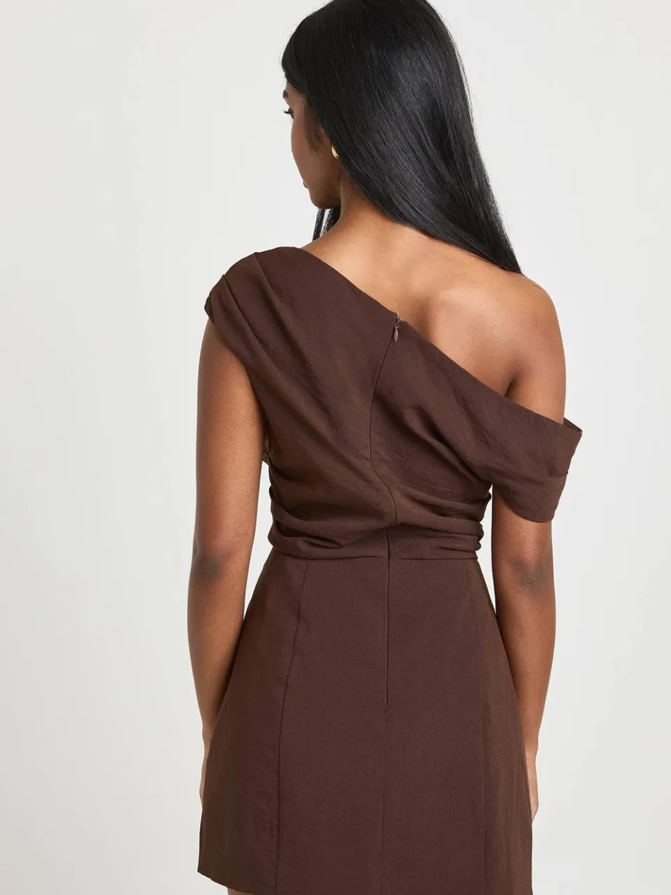 boohoo Dames Linnen Look Gestructureerde Off Shoulder Mini-jurk chocoladebruin, foto 3
