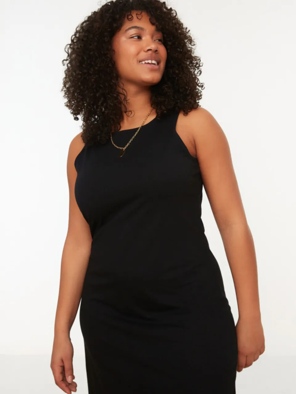 Trendyol Curve Dames Zwart Effen Maxi Mouwloos Casual Recht Grote maten Jurk, foto 2