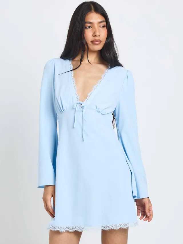 boohoo Dames Mini-jurk Met Uitlopende Mouwen En Kanten Afwerking poederblauw, foto 2