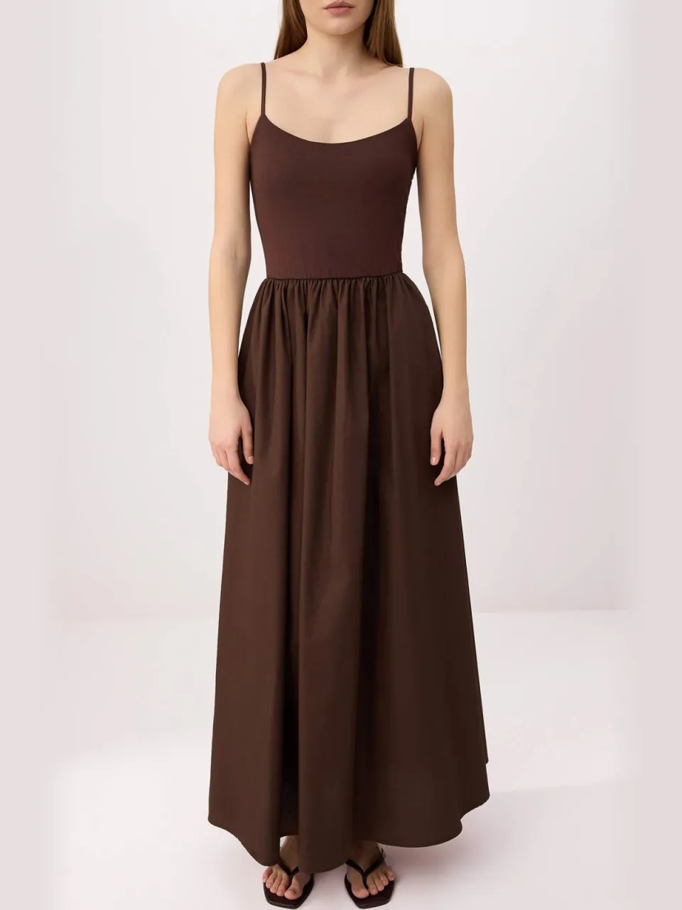 Trendyol TRENDYOLMİLLA Dames Bruin Effen Maxi Mouwloos Casual Skater Jurken, foto 2
