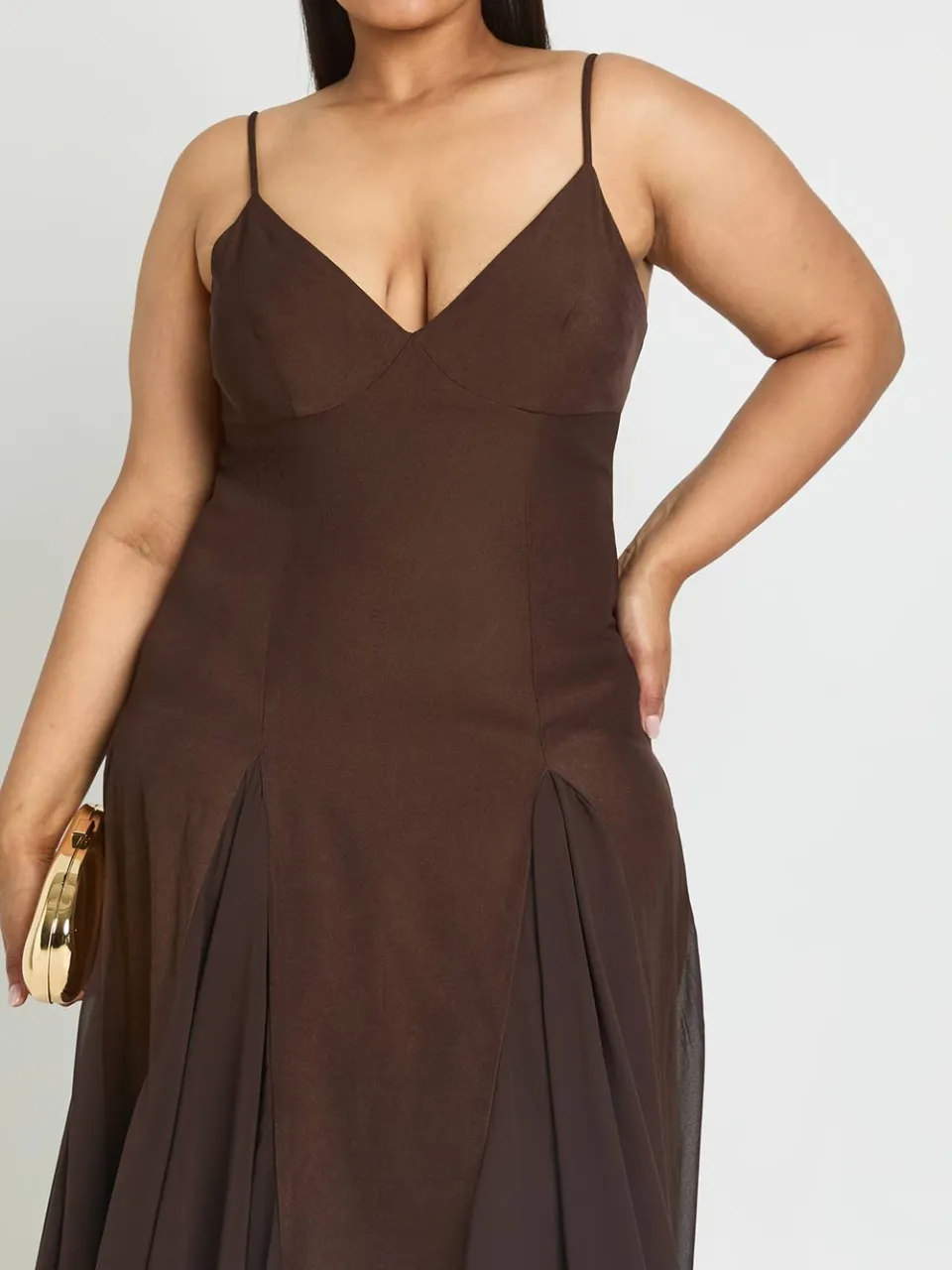boohoo Dames Plus Godet Zoom Maxi Jurk chocoladebruin, foto 3