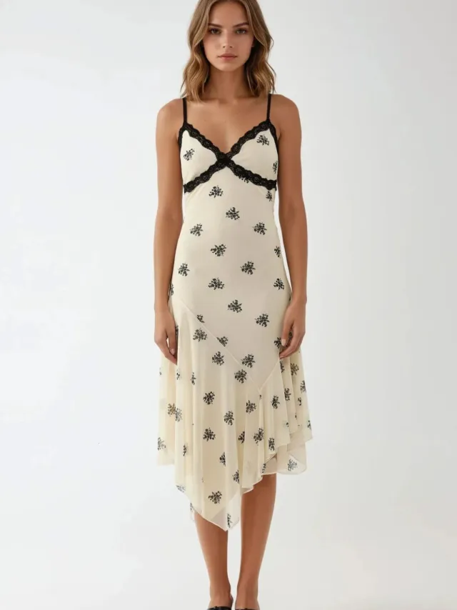 Hiccup V-hals Gedrukte Bodycon Maxi Jurk met Kantdetails Wit
